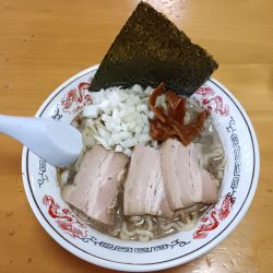 背脂煮干中華　和え玉　900+300円