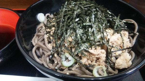 「牛肉そば 並 熱盛り 900円」@名代 白木そばの写真