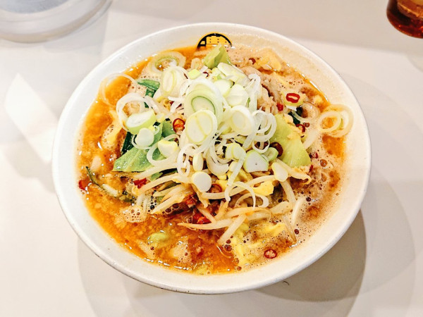 「【限定】ホルモン濃菜麺」@濃菜麺 井の庄 荻窪店の写真