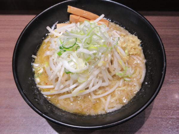 「白味噌（1,000円）」@東京スタイルみそらーめん ど・みそ キッテグランシェ店の写真