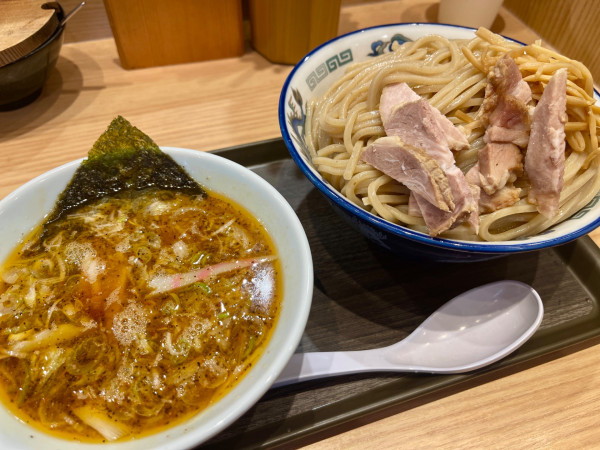 「創業つけ麺  特盛」@舎鈴 東大宮店の写真