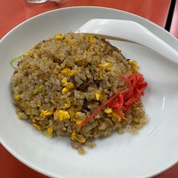 チャーハン770円+台湾ラーメン770円+餃子495円 他