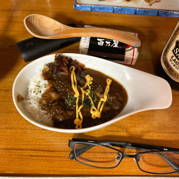 「名物 牛すじトロトロ ブラックカレー（ハーフ）」@串焼き 酉乃屋の写真