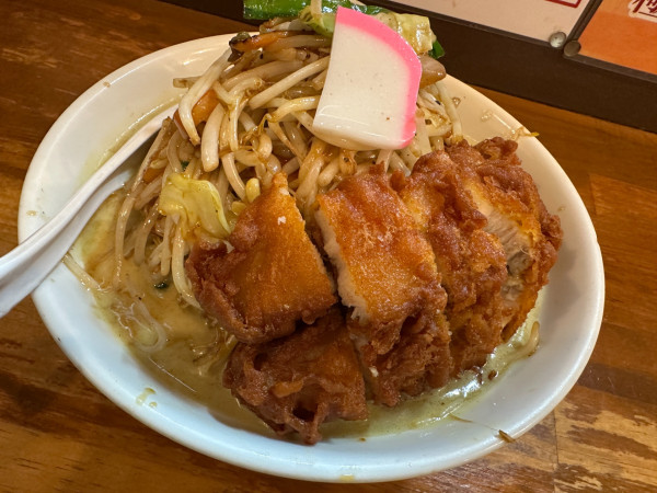 「排骨カレータンメン（並盛・麺150g）1,190円」@極濃湯麺 フタツメ 八千代店の写真