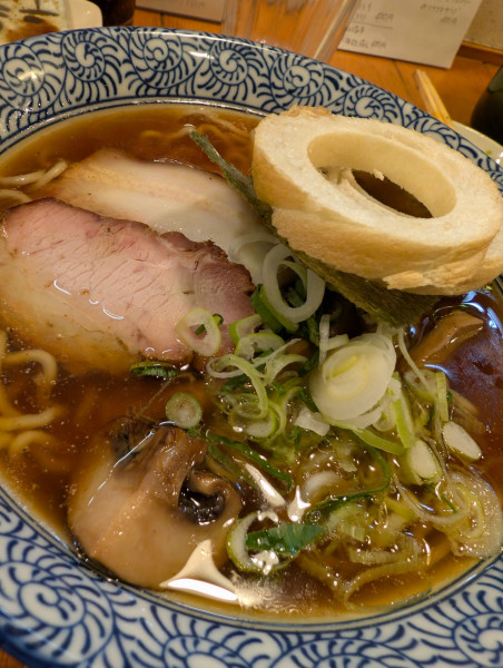 「三ッ星醤油らーめん・車麩増し」@らーめん森や。の写真