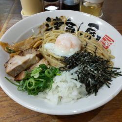 油そば特盛(300g)＋温玉