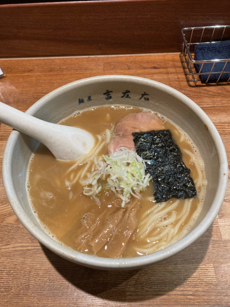 「らーめん」@麺屋吉左右の写真