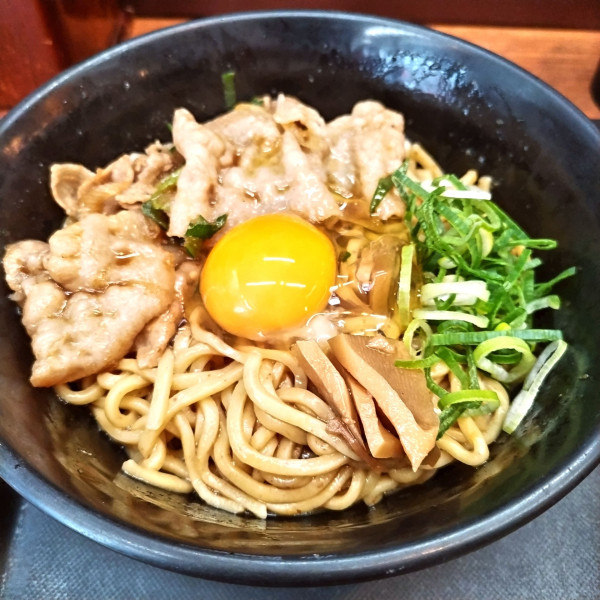 「すたみな油そば（肉量1.5倍＆麺量1.5倍）（￥990）」@伝説のすた丼屋 蒲田店の写真