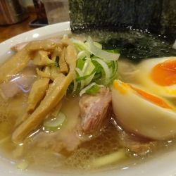 特製中華そば　1,200円