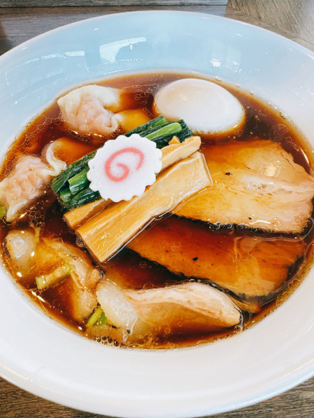 「特上らーめん 醤油」@らーめん楓の写真