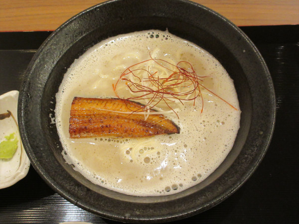 「鰻らーめん（1,200円）」@鰻の成瀬 武蔵村山店の写真