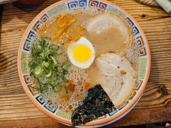 「分校ラーメン並」@久留米とんこつラーメン松山分校の写真