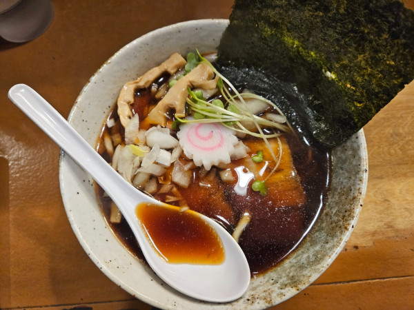 「竹岡式インスパイアあっさりラーメン」@夢を語れ 松山店の写真
