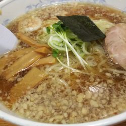 ランドラーメンＢしょうゆ（こってり)