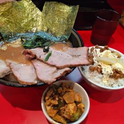 燻製チャーシューラーメン(並)+ライスセット