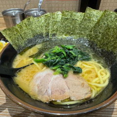 横浜家系ラーメン 銀家 川崎銀柳街店の画像