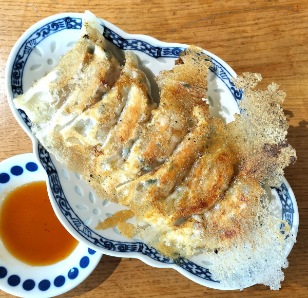 「焼きギョーザ 540円＋税」@利興の写真