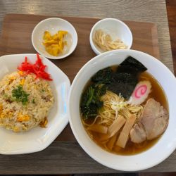 中華ラーメン.半チャーハンセット1180円