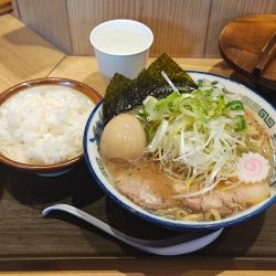 特製ねぎラーメン+ライス