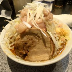 辛いラーメン  野菜マシ  ニンニク  アブラ