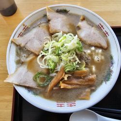 濃厚煮干（中）　900円