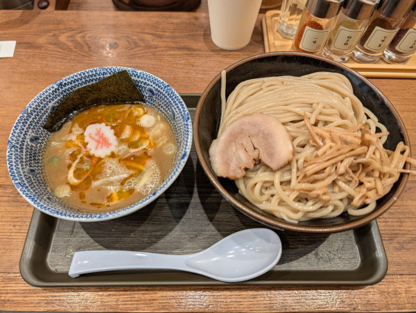 「海老つけ麺（990円）」@舎鈴 ビーンズ武蔵浦和店の写真