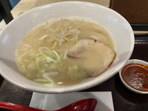 「豚骨ラーメン」@粋麺 あみ乃や 近鉄鶴橋駅店の写真