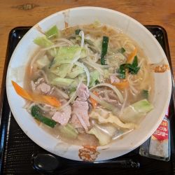 野菜タンメン：990円