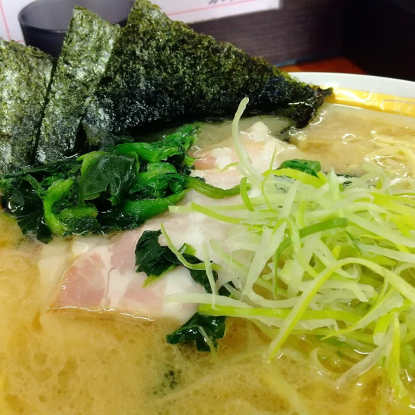 「#チャーシューメン #950円 #中盛 #100円」@カマリヤ大将の写真