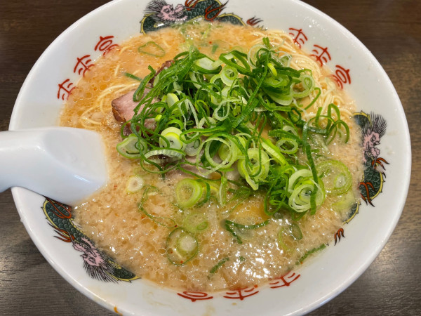 「こってりラーメン　￥８８０」@来来亭 東郷店の写真