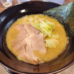 豚骨醤油ラーメン チートデイの画像