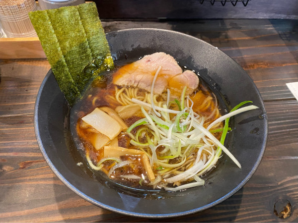 「ラーメン並850円+替え玉150円」@とりめん尊峰の写真