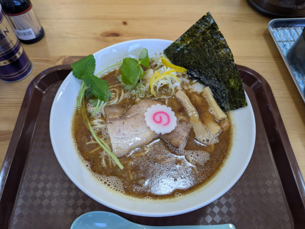 「らーめん中盛　900円」@らーめん理庵の写真