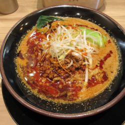 限定　担々麺（１１３０円）