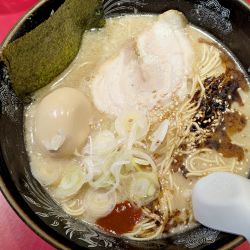 豚骨味玉（背脂少なめ）