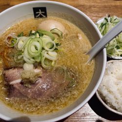 味噌らーめん+煮たまご+ネギ+小ライス