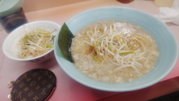 「ネギラーメン８５０円＆ネギ丼３００円」@ラーメンショップ 緑ヶ丘店の写真