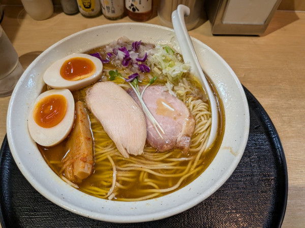 「味玉地鶏そば」@つけ麺 たけもとの写真