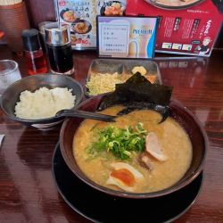 極味ラーメン@920