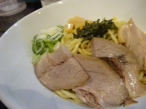 「油そば　普通盛200g　880円」@油そば 鎌田の写真