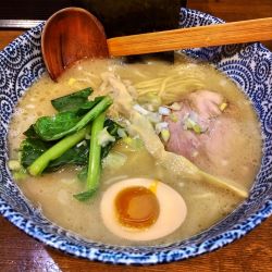 塩白湯麺（￥950）
