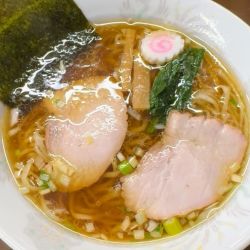 手打ち中華 850円