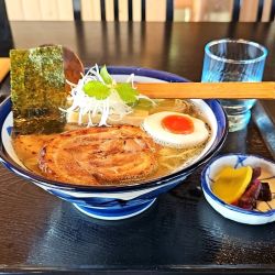 塩らーめん 中盛 ＋ 炙りチャーシュー【合計1,200円】