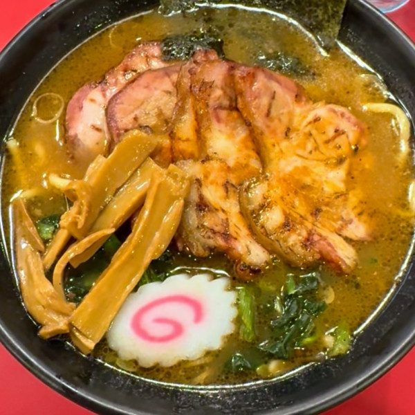 「チャーシューメン1,300円＋麺大盛り100円」@ラーメンいっとくの写真