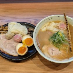 蟹塩そば裕盛り