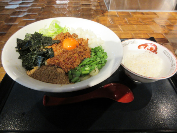 「チーズ台湾混ぜそば（１２００円）」@特級鶏蕎麦 龍介 PLAY atre TSUCHIURA店の写真