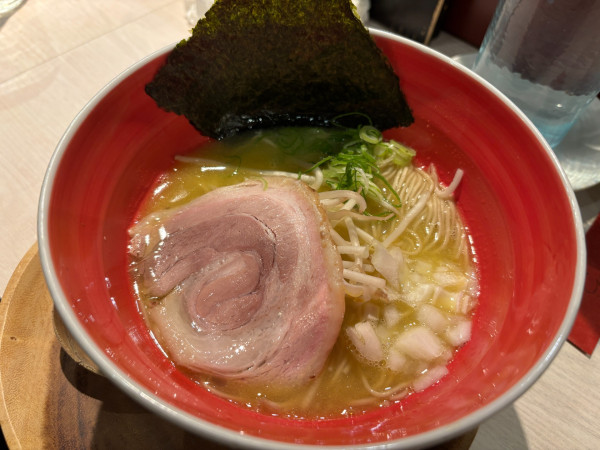 「謎らーめん(鶏白湯塩)」@柳麺 呉田-goden-の写真