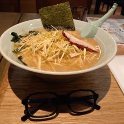 醤油ラーメン中盛