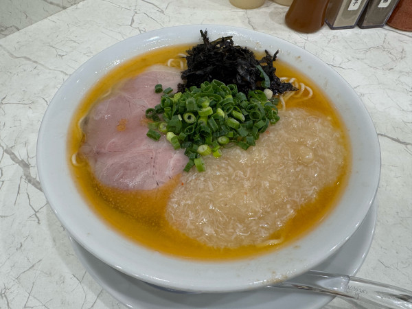 「ズワイガニあんかけラーメン」@無冠 阿佐ヶ谷の写真