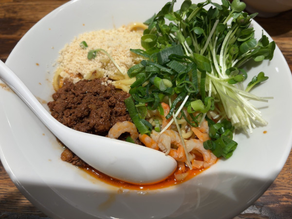 「日式汁なし担々麺」@六坊担担面の写真